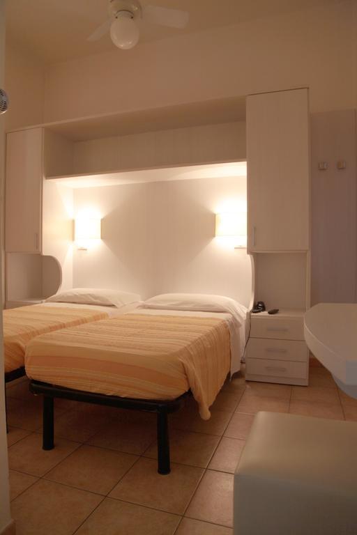 Hotel Gardenia Forlì Szoba fotó