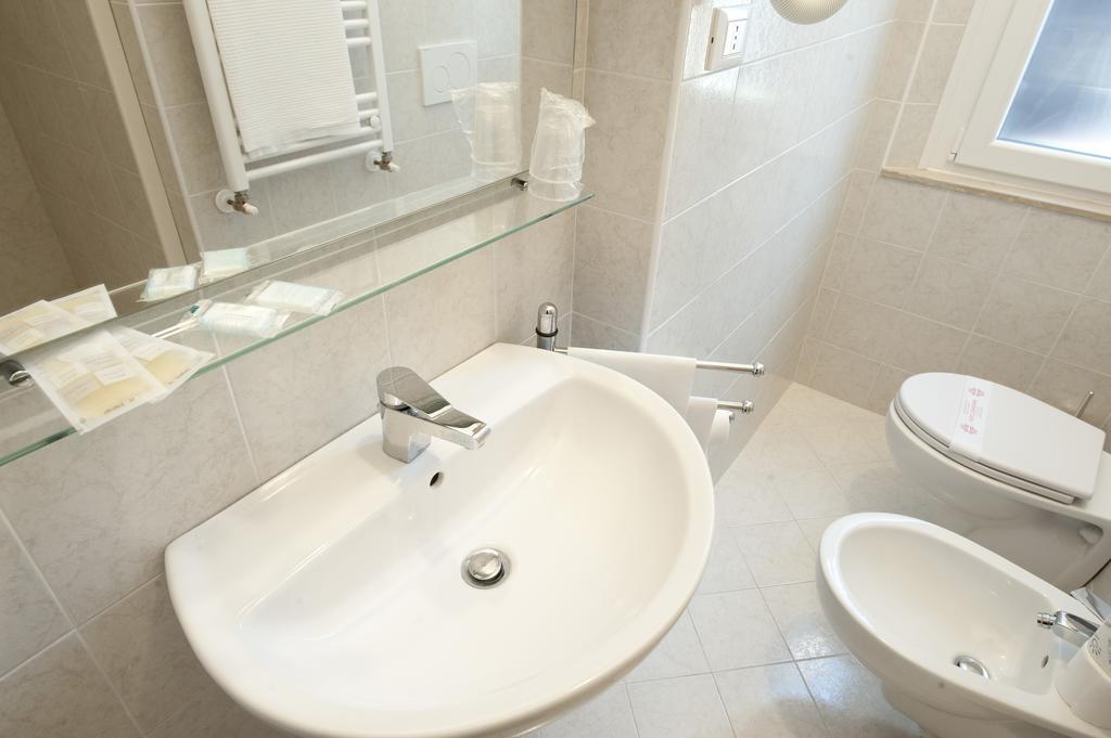 Hotel Gardenia Forlì Kültér fotó