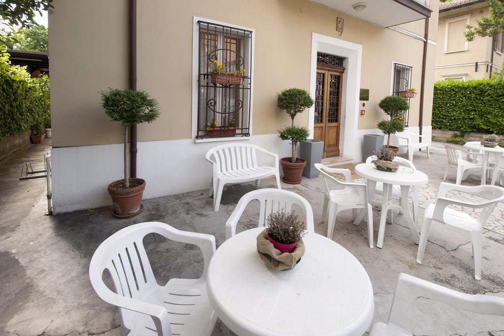 Hotel Gardenia Forlì Kültér fotó