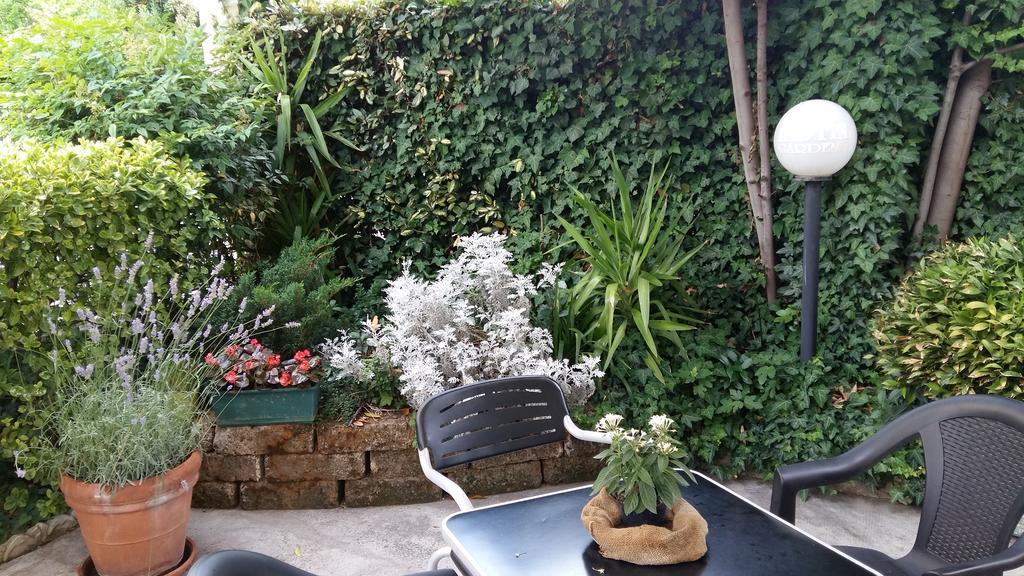 Hotel Gardenia Forlì Kültér fotó
